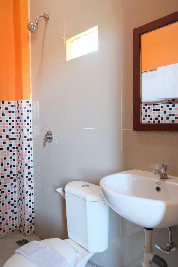 Hotel Ashofa Sedati Екстер'єр фото